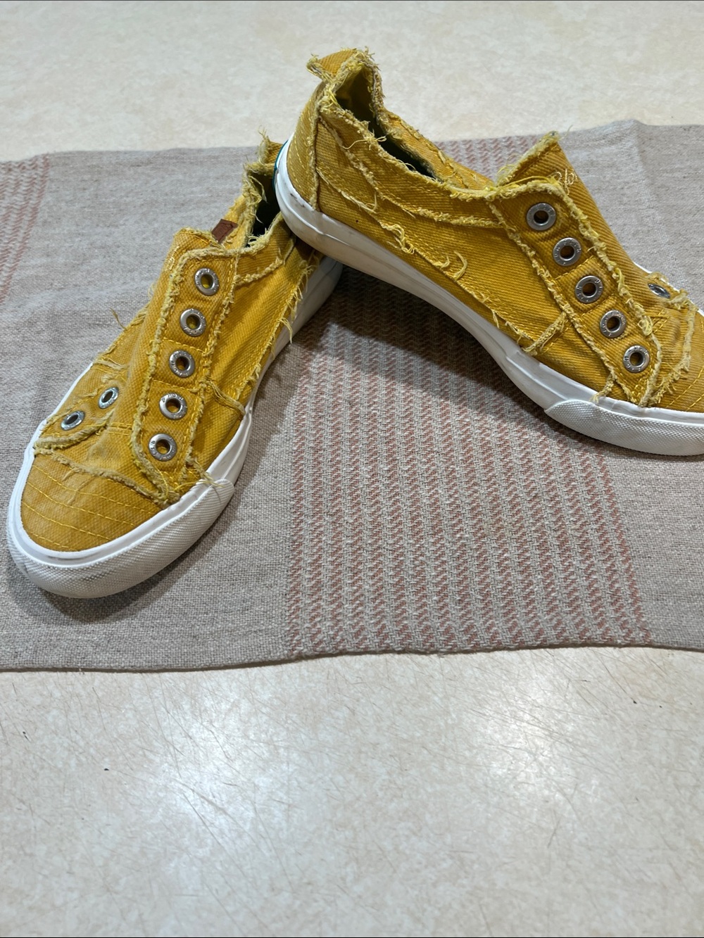 Casual Slip-On Distressed Canvas Sneakers - Mustard Yellow